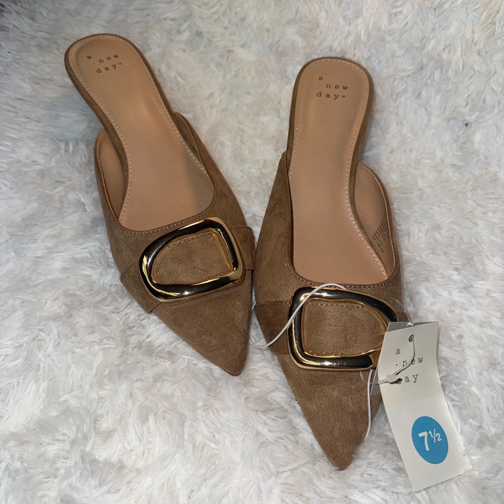 Women’s Larissa Pointed Toe Mule Heels – A New Day - Picture 3 of 6